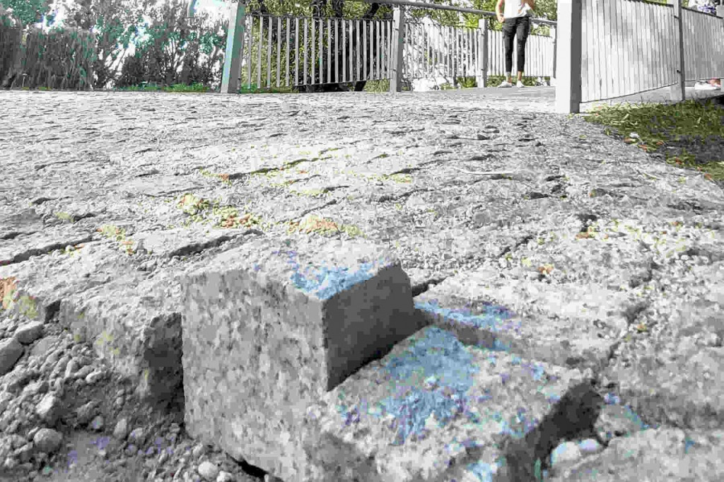 Brodnica. Niedoróbki w przebudowanym parku. Może naprawią. Później