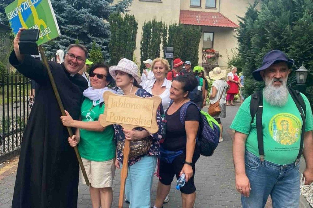Brodnica i okolice. Idzie pielgrzymka na Jasną Górę [ZDJĘCIA]