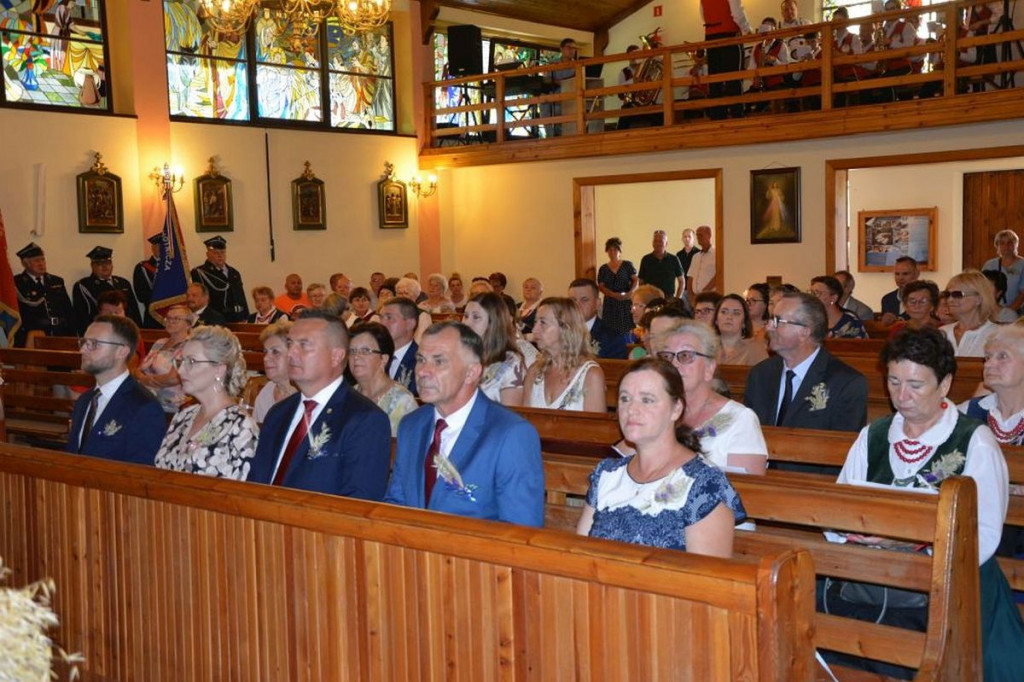 Brodnica i okolice. W Zbicznie na dożynkach byli posłowie, senator i wicewojewoda [ZDJĘCIA]