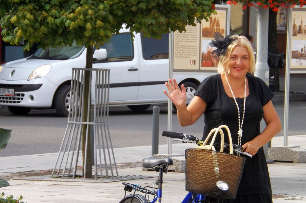 Brodnica. Parada rowerowa na ulicach z hasłem #chceMYścieżek [DUŻO ZDJĘĆ]
