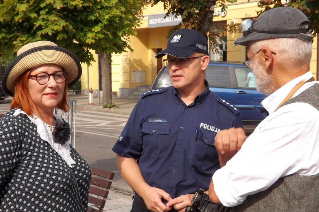 Brodnica. Parada rowerowa na ulicach z hasłem #chceMYścieżek [DUŻO ZDJĘĆ]