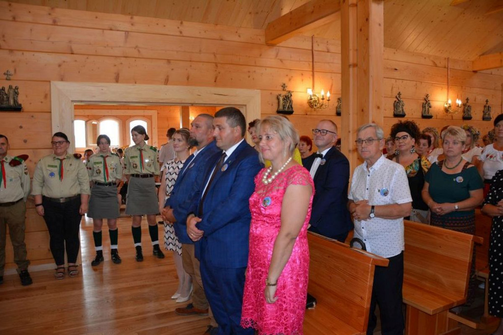 Na dożynkach w Małkach grała orkiestra dęta ze Świedziebni [ZDJĘCIA]
