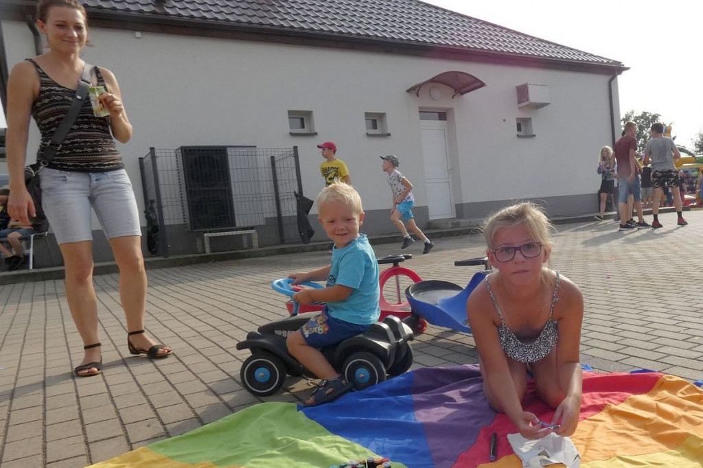 Brodnica i okolice. Dobry humor, ciasta i kiełbaski były dla wszystkich [DUŻO ZDJĘĆ]