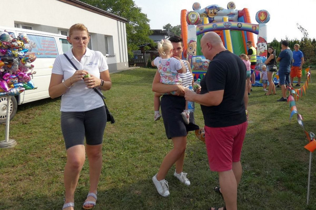 Brodnica i okolice. Dobry humor, ciasta i kiełbaski były dla wszystkich [DUŻO ZDJĘĆ]