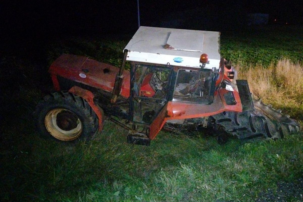 Tragedia na drodze krajowej. W zderzeniu trzech pojazdów zginęła 67-letnia kobieta