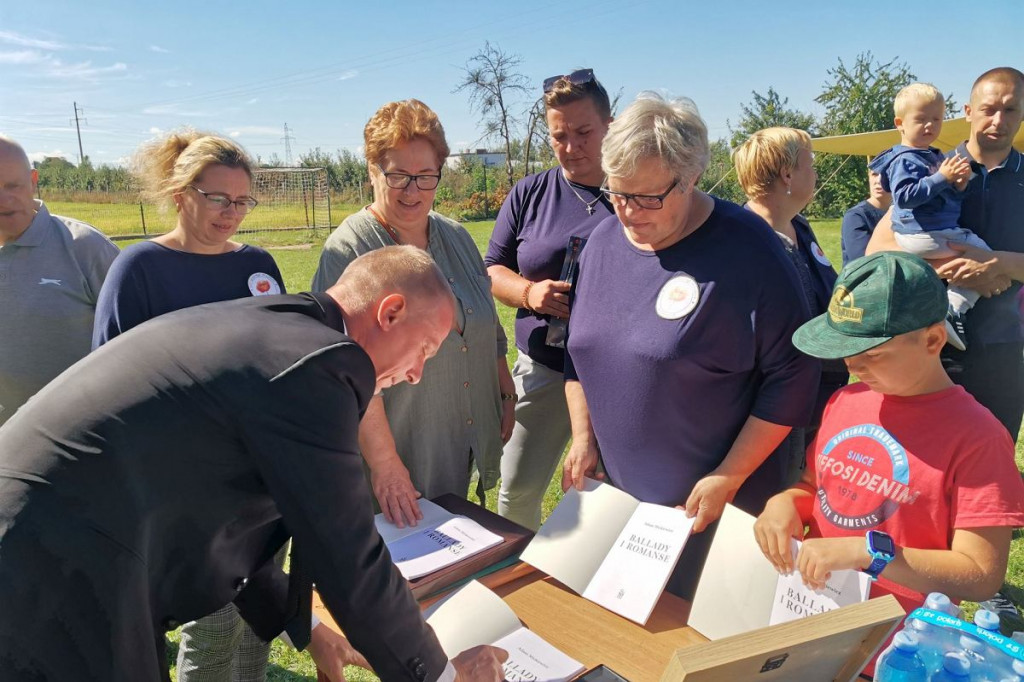 Brodnica i okolice. Do podbrodnickiej wsi przybyła Chorągiew Zaciężna Ziemi Kujawskiej [ZDJĘCIA]