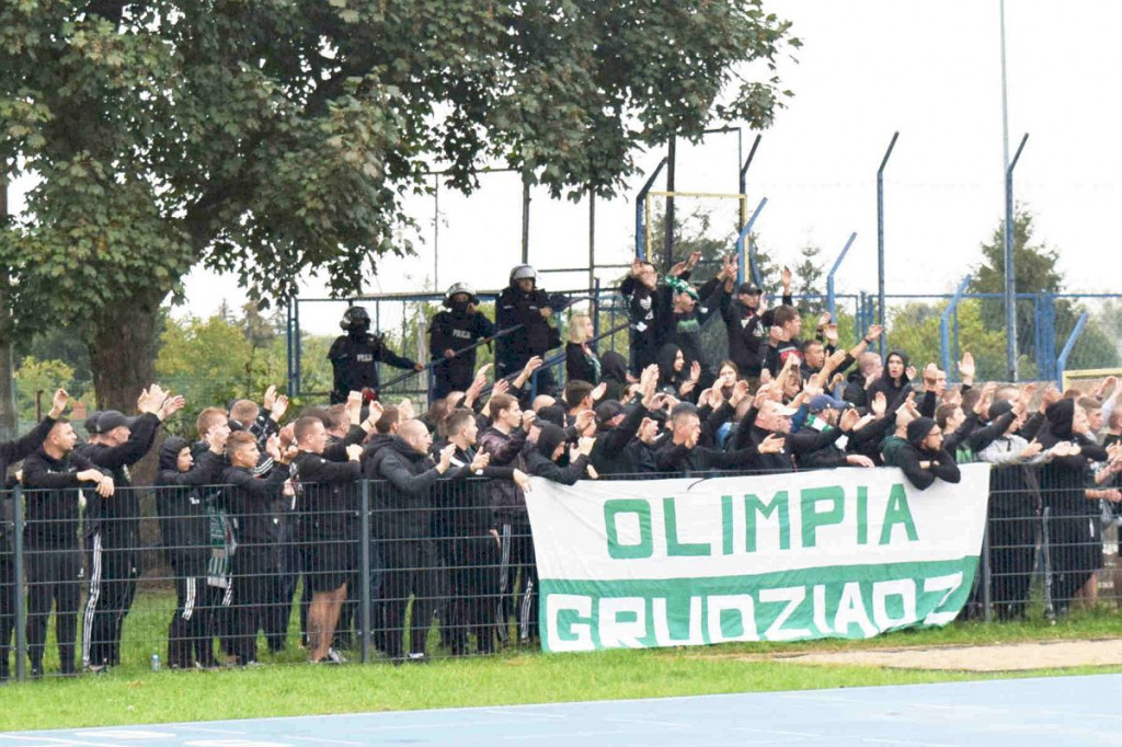 Brodnica. Na stadionie tłum kibiców i oddziały policji. Jak ograliśmy Grudziądz [ZDJĘCIA]