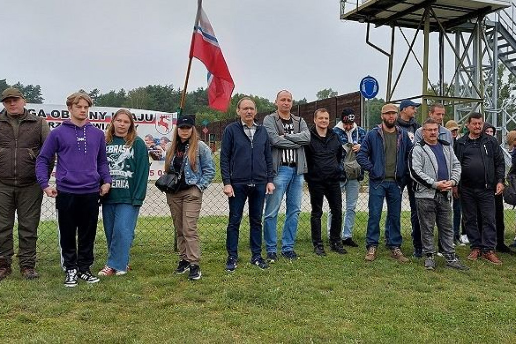 Brodnica. Zawody na strzelnicy wojskowej o puchar burmistrza. Wśród młodzieży drużynowo wygrał CKZiU