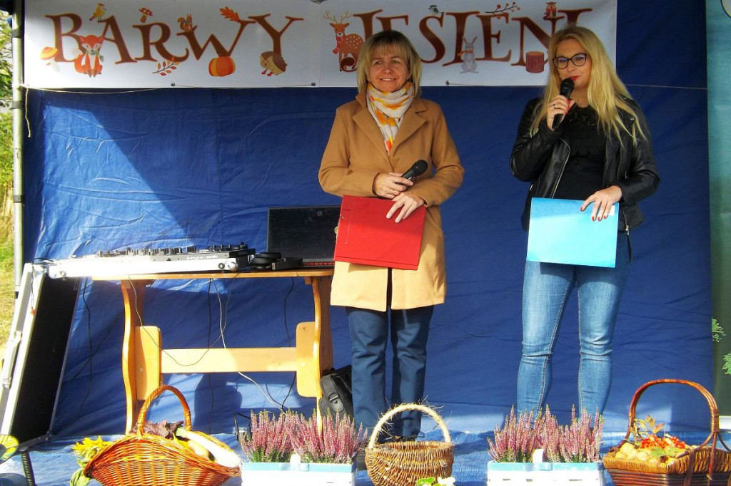 Wielkie wyścigi ciągników na polu w Janówku niedaleko Brodnicy [DUŻO ZDJĘĆ]