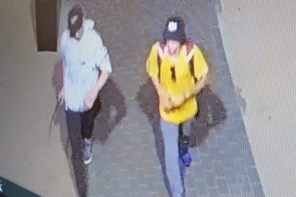 Brodnica. To kadr z miejskiego monitoringu. Znacie ich? To zgłoście się na policję
