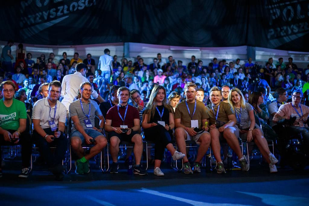 Brodniczanie wśród znanych polityków i celebrytów. Ale tych opozycyjnych [ZDJĘCIA]