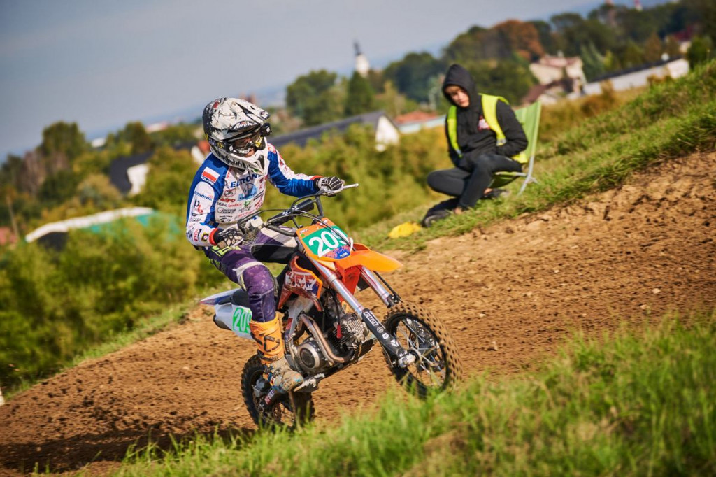 Ekstremalne ściganie na torze w Głogowie. Brodniczanie nie zawiedli [ZDJĘCIA]