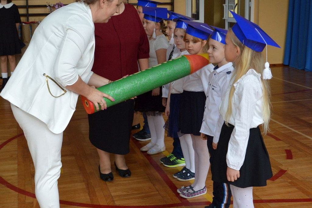 Brodnica i okolice. Uroczyste pasowanie na ucznia klasy pierwszej [ZDJĘCIA]