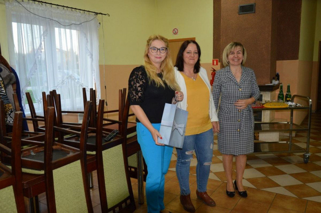Brodnica i okolice. Panie mówiły o swoich doświadczeniach w pracy społecznej, ale także uczyły się zasad kosmetyki [ZDJĘCIA]
