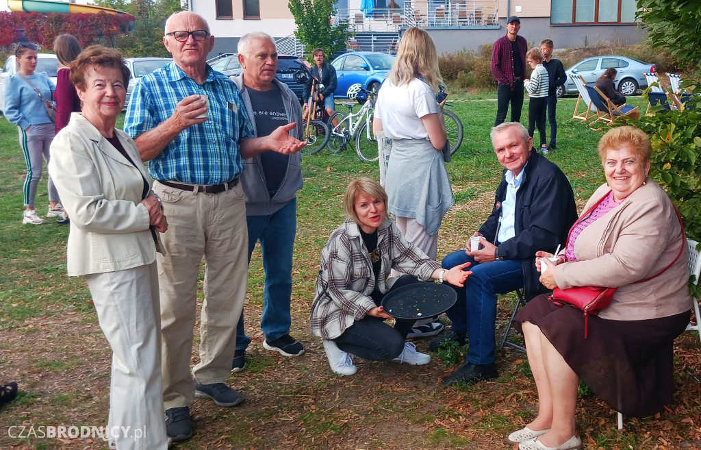 Radosny piknik nad Niskim Brodnem [DUŻO ZDJĘĆ]