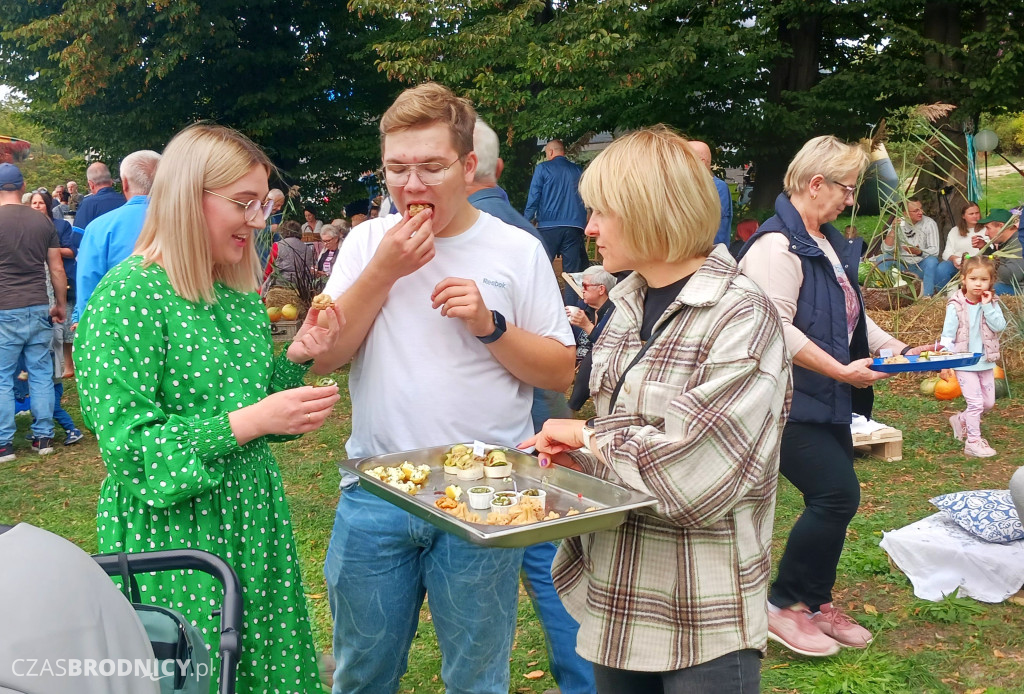 Radosny piknik nad Niskim Brodnem [DUŻO ZDJĘĆ]