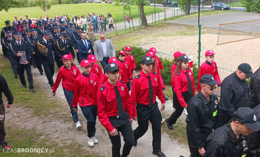 Ochotnicza Straż Pożarna w Grzybnie świętowała 100-lecie [ZDJĘCIA]