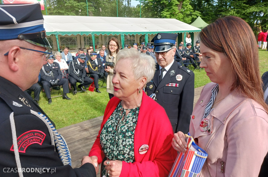 Ochotnicza Straż Pożarna w Grzybnie świętowała 100-lecie [ZDJĘCIA]