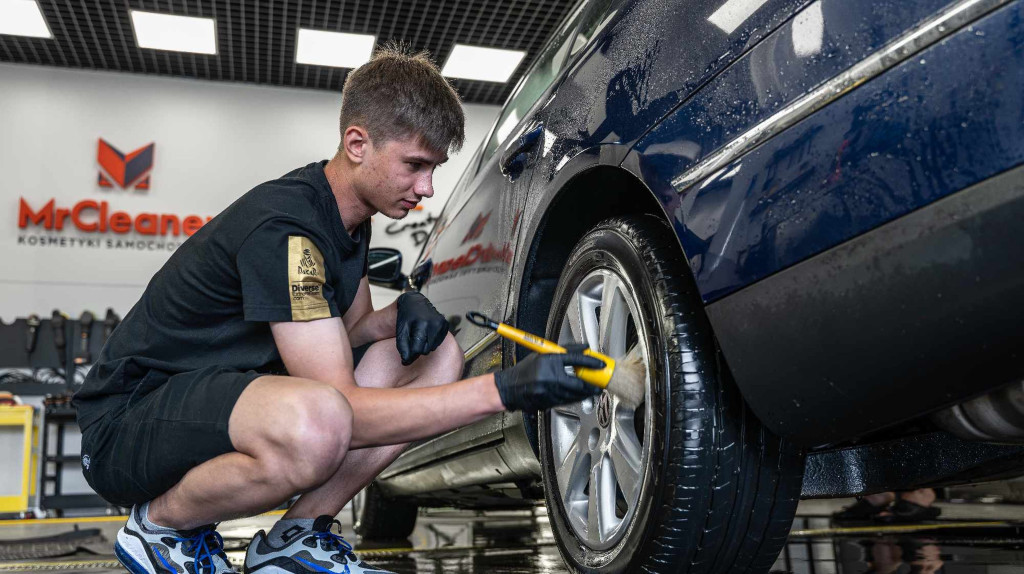 Od nich auto wyjeżdża jak nowe