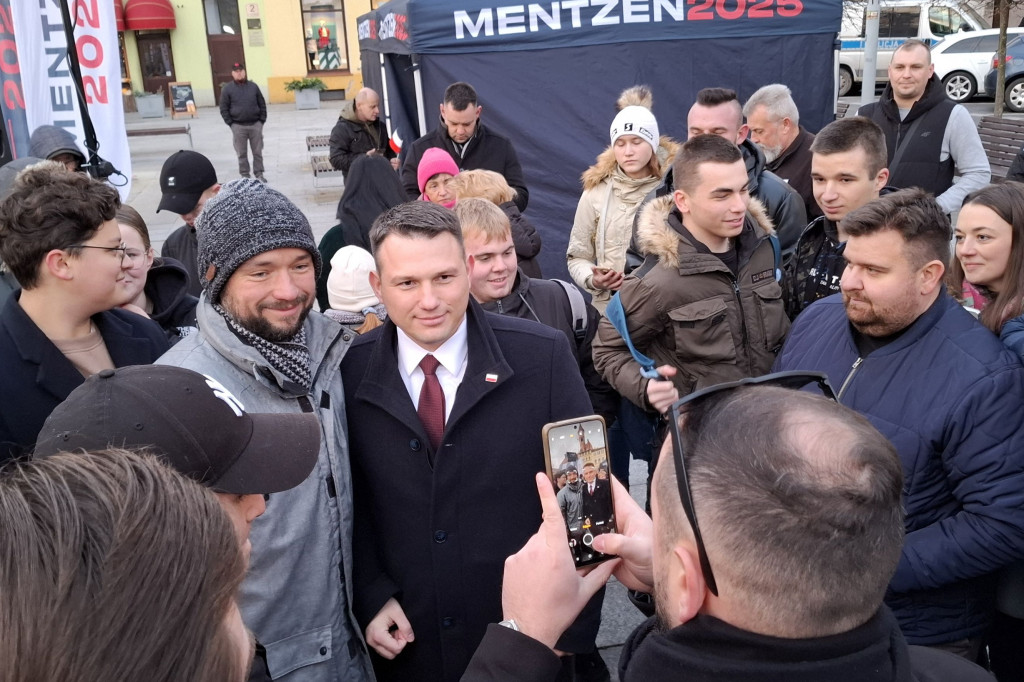 Sławomir Mentzen na Dużym Rynku w Brodnicy