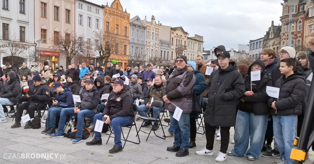 Sławomir Mentzen na Dużym Rynku w Brodnicy