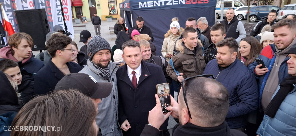 Sławomir Mentzen na Dużym Rynku w Brodnicy