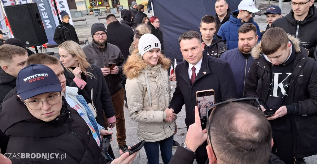 Sławomir Mentzen na Dużym Rynku w Brodnicy