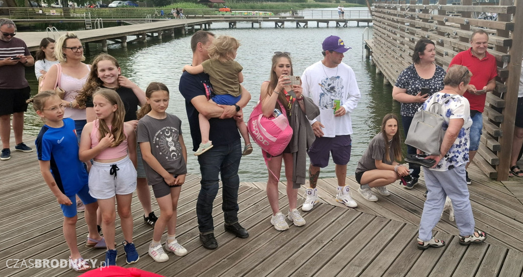 Ślubowanie młodszych ratowników nad Niskim Brodnem