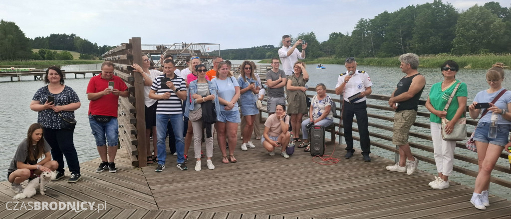 Ślubowanie młodszych ratowników nad Niskim Brodnem