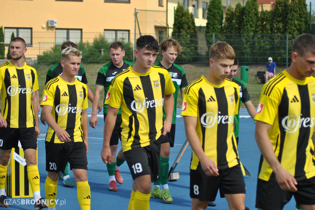 Sparta - Start na boisku i trybunach