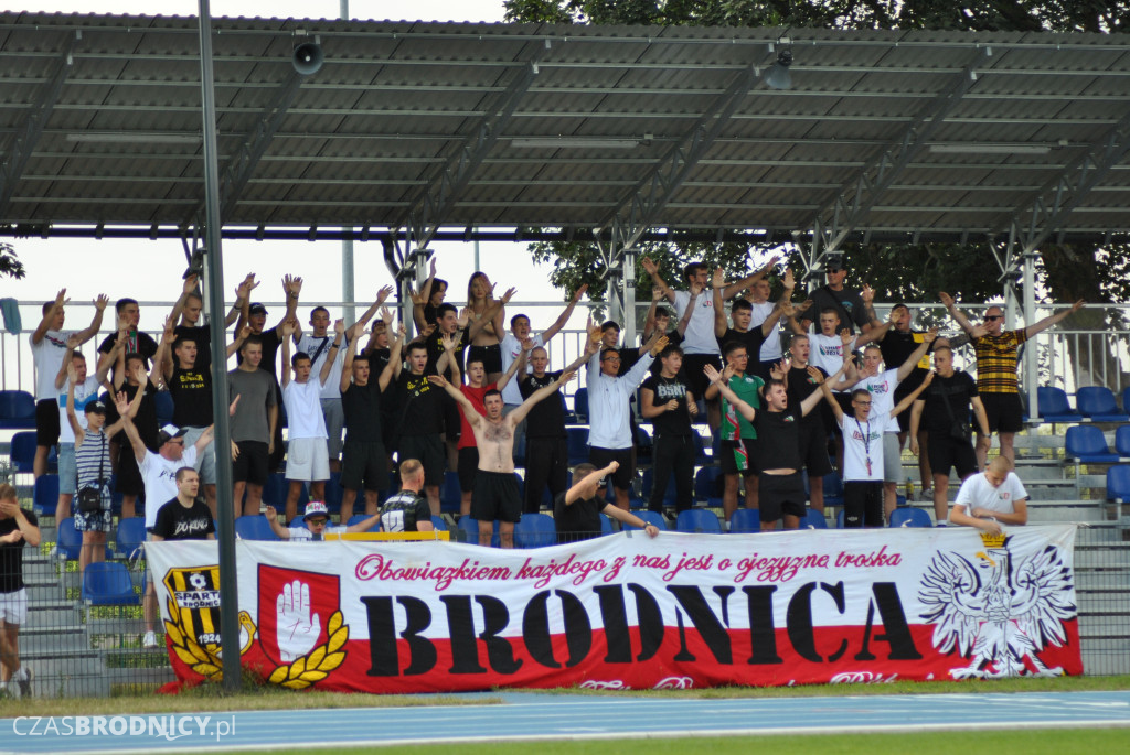 Sparta - Start na boisku i trybunach