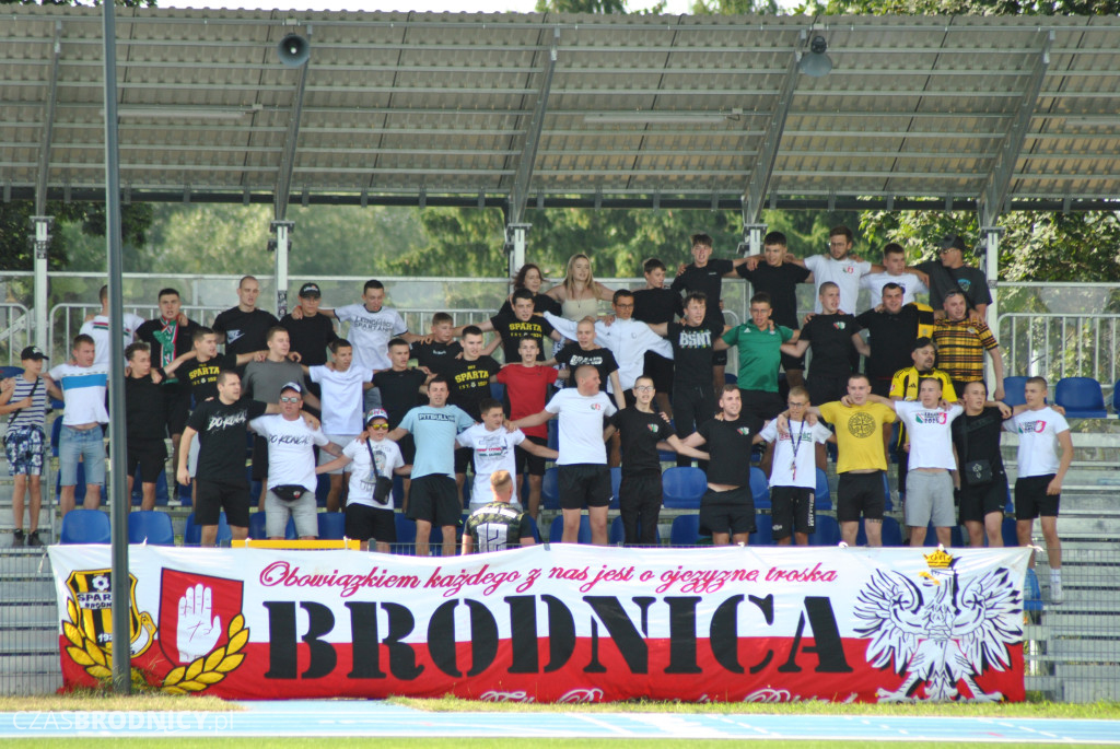 Sparta - Start na boisku i trybunach