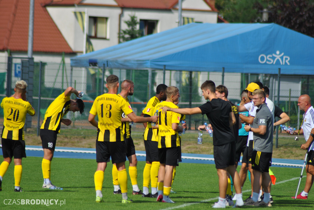 Sparta - Start na boisku i trybunach