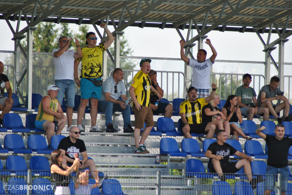 Sparta - Start na boisku i trybunach