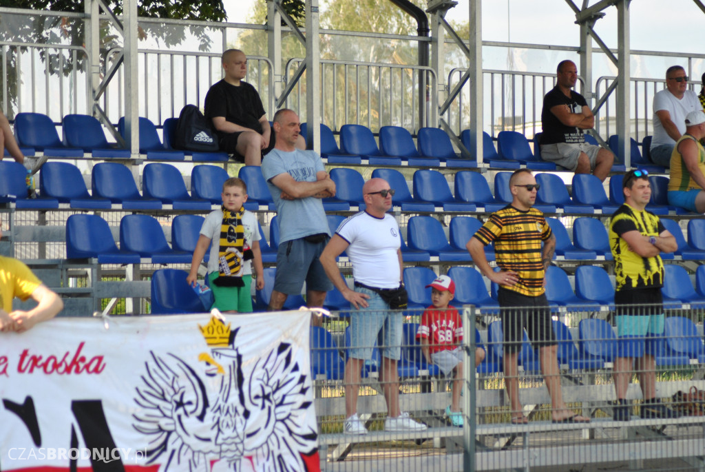 Sparta - Start na boisku i trybunach