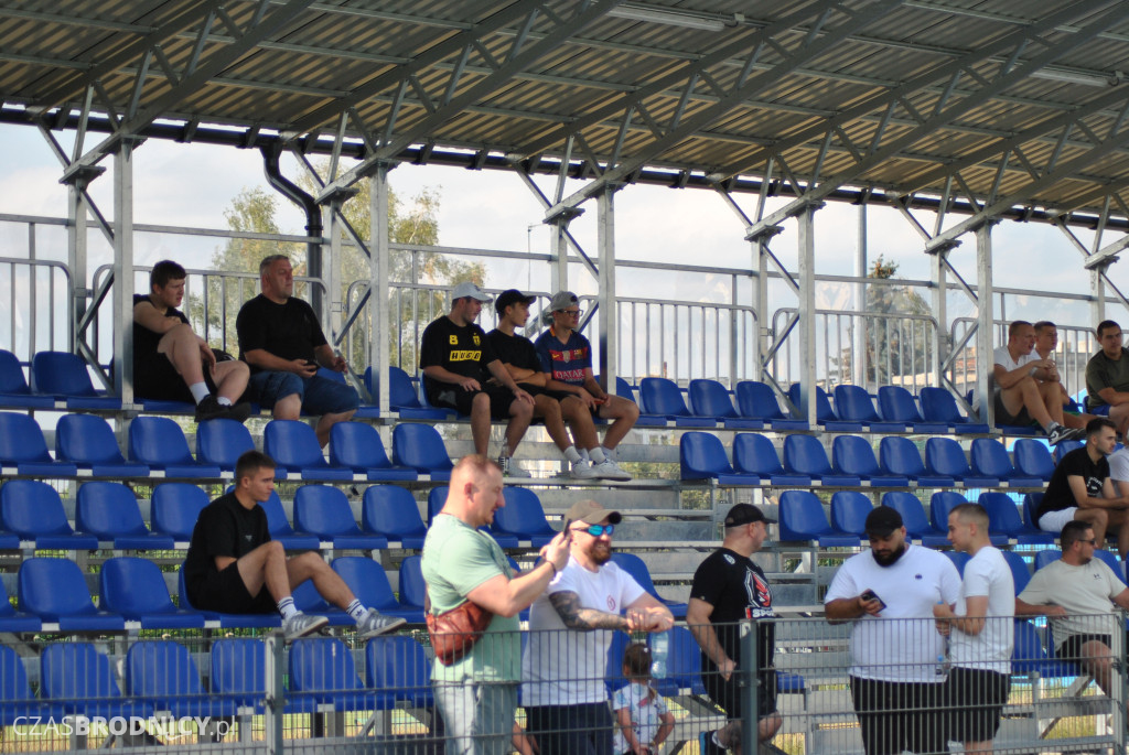 Sparta - Start na boisku i trybunach