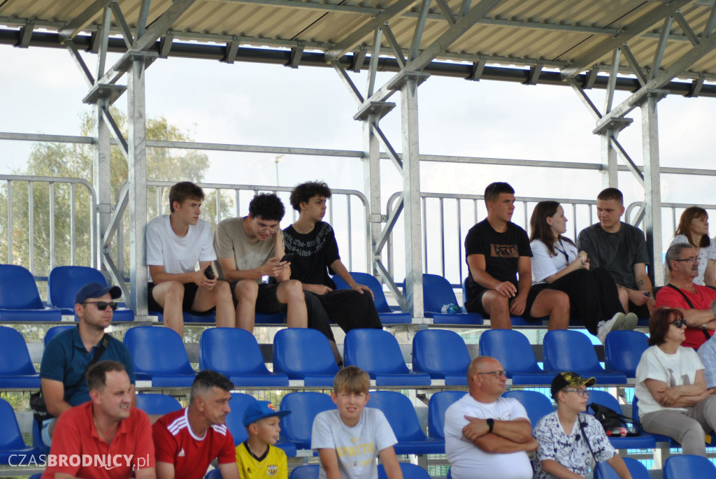 Sparta - Start na boisku i trybunach
