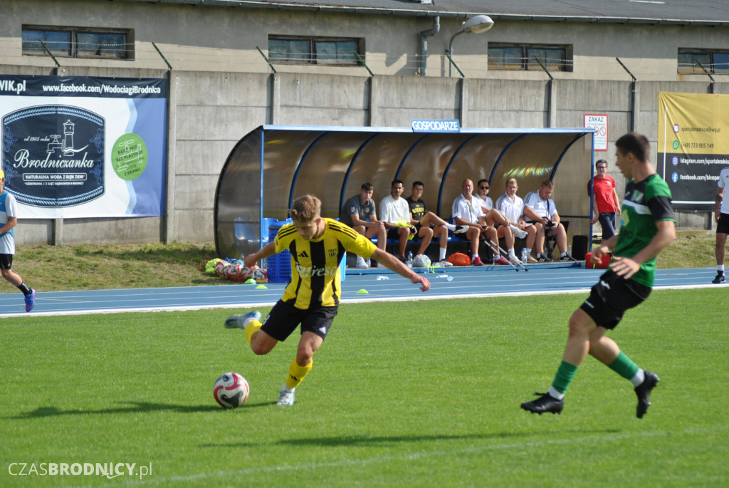 Sparta - Start na boisku i trybunach