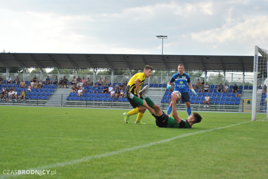 Sparta - Start na boisku i trybunach
