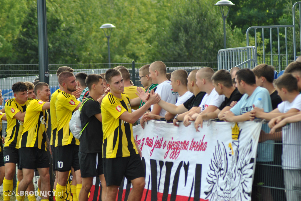 Sparta - Start na boisku i trybunach