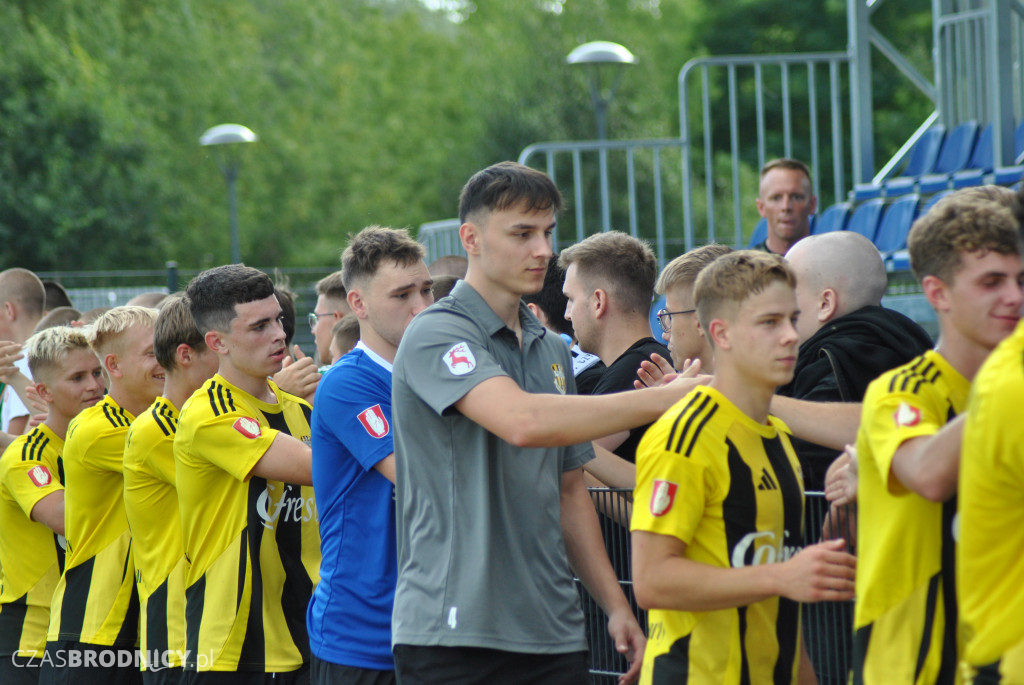 Sparta - Start na boisku i trybunach