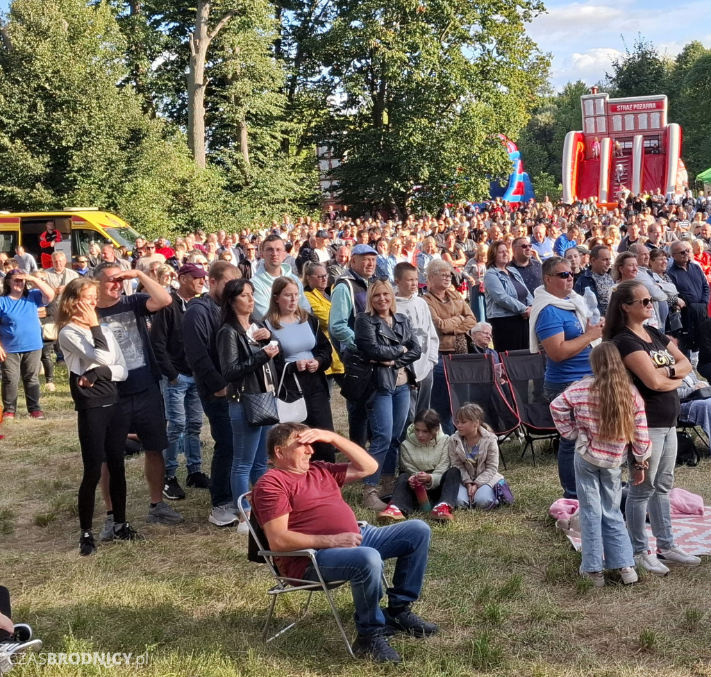 Brodnica. Wielkie tłumy nad Niskim Brodnem. Było co podziwiać! [ZDJĘCIA]