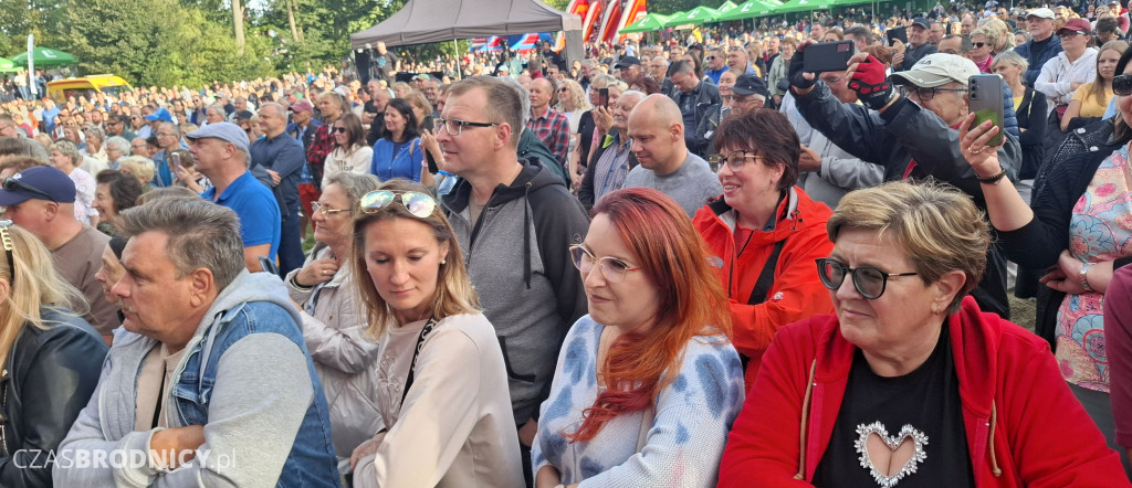 Brodnica. Wielkie tłumy nad Niskim Brodnem. Było co podziwiać! [ZDJĘCIA]