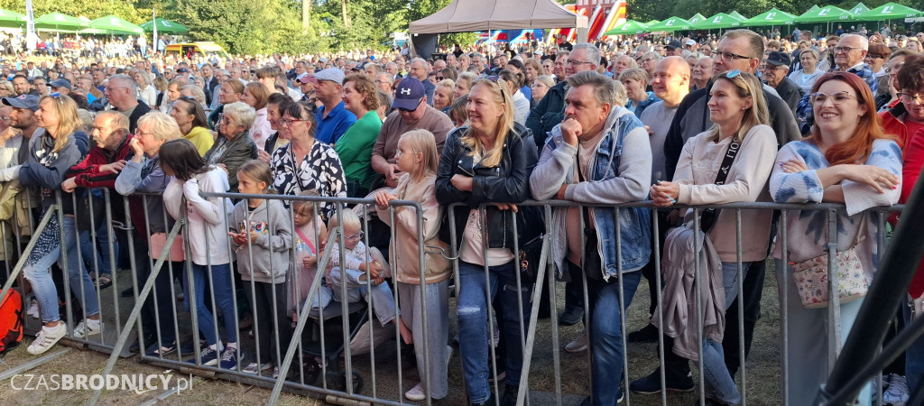 Brodnica. Wielkie tłumy nad Niskim Brodnem. Było co podziwiać! [ZDJĘCIA]