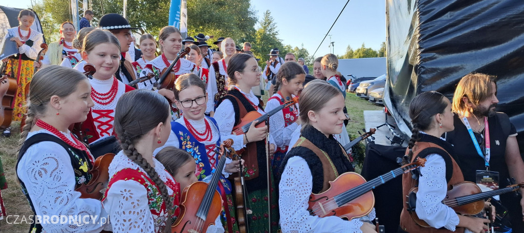 Brodnica. Wielkie tłumy nad Niskim Brodnem. Było co podziwiać! [ZDJĘCIA]