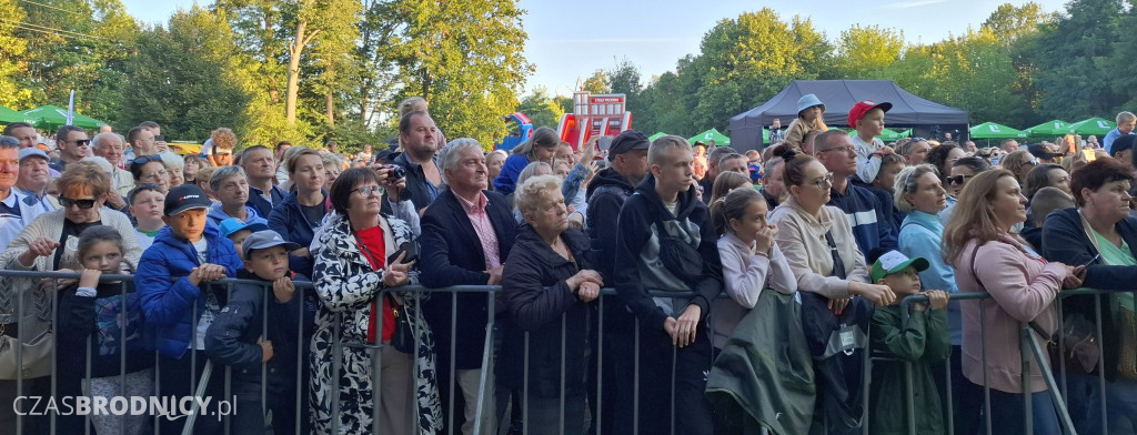 Brodnica. Wielkie tłumy nad Niskim Brodnem. Było co podziwiać! [ZDJĘCIA]