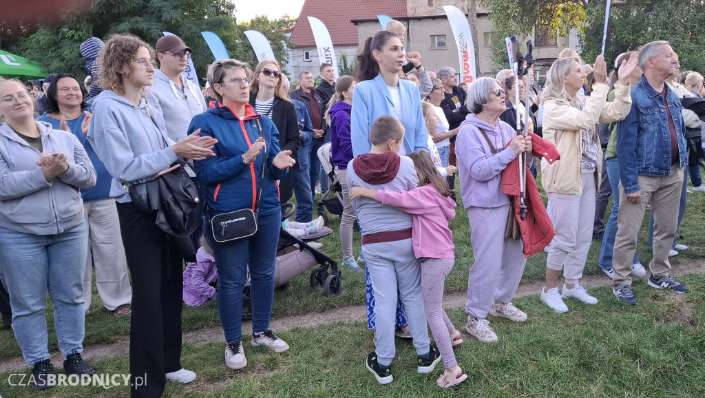 Brodnica. Wielkie tłumy nad Niskim Brodnem. Było co podziwiać! [ZDJĘCIA]