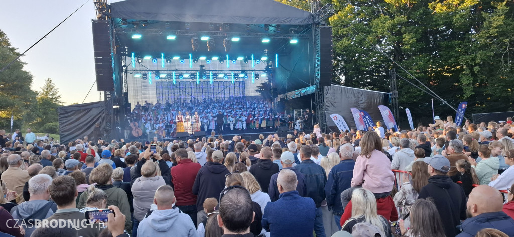 Brodnica. Wielkie tłumy nad Niskim Brodnem. Było co podziwiać! [ZDJĘCIA]
