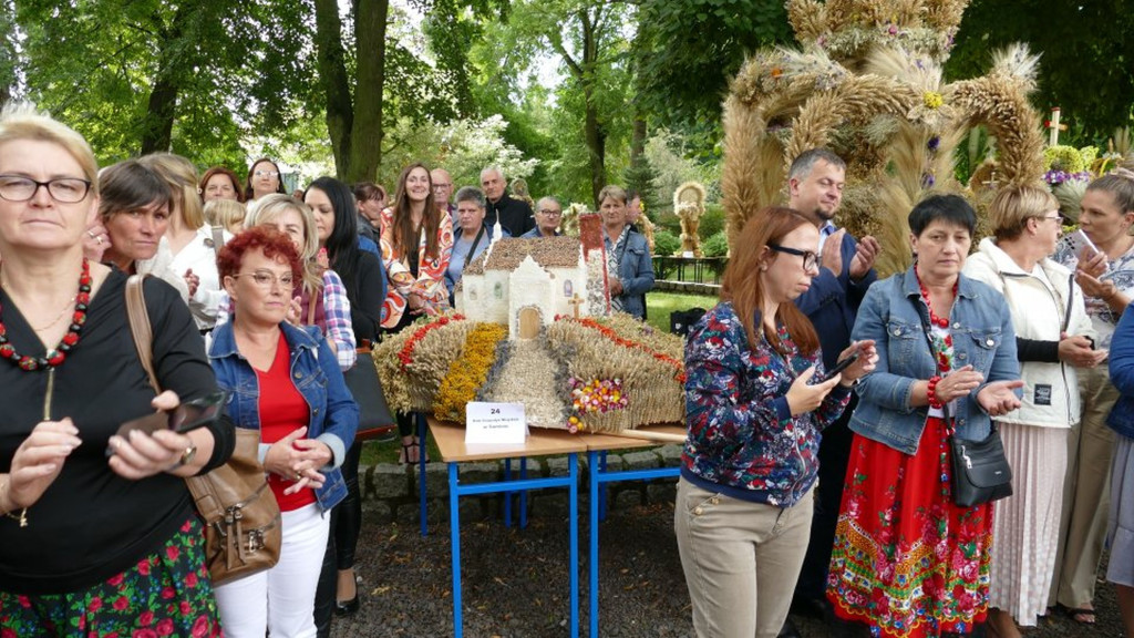 Powiatowy Konkurs Wieńców i Ozdób Dożynkowych
