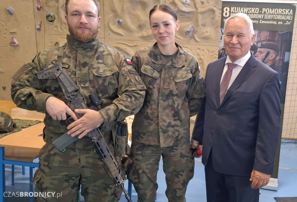 Na targach pracy i edukacji w Brodnicy [ZDJĘCIA]